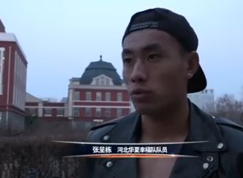 想要朋友的妈妈和妻子