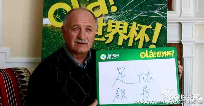 被cao哭各种姿势跪趴打屁股